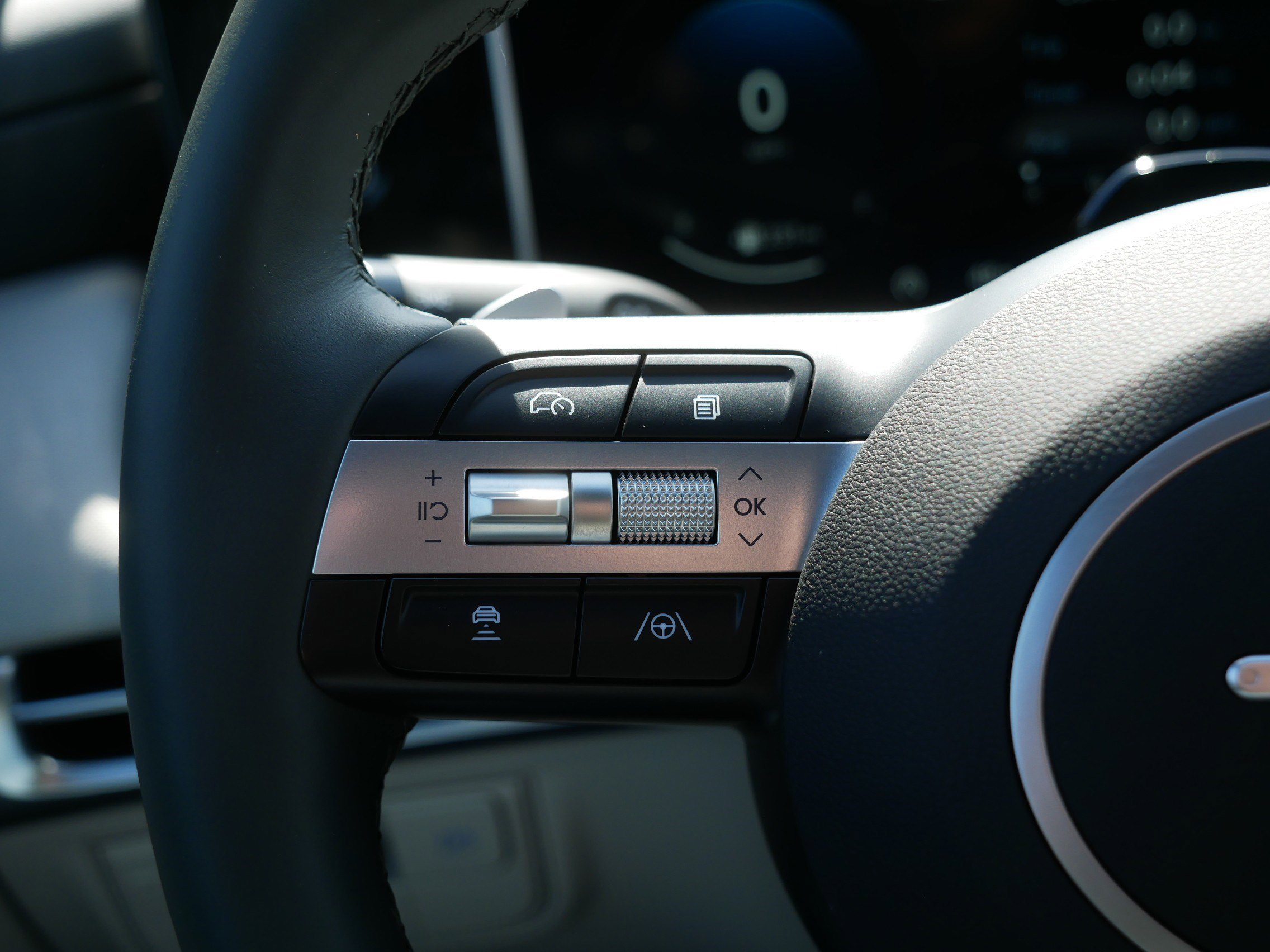 Certified 2025 Hyundai Tucson Limited image 31