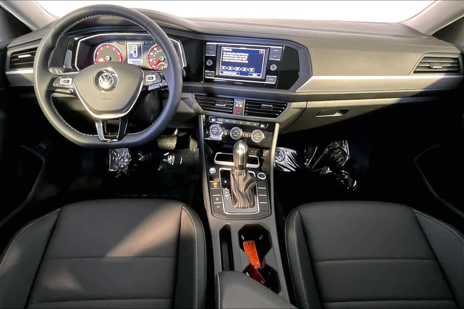 Used 2021 Volkswagen Jetta SE FWD image 16