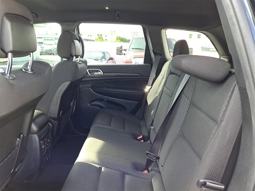 Used 2022 Jeep Grand Cherokee Laredo E w/ Security & Convenience Group image 6