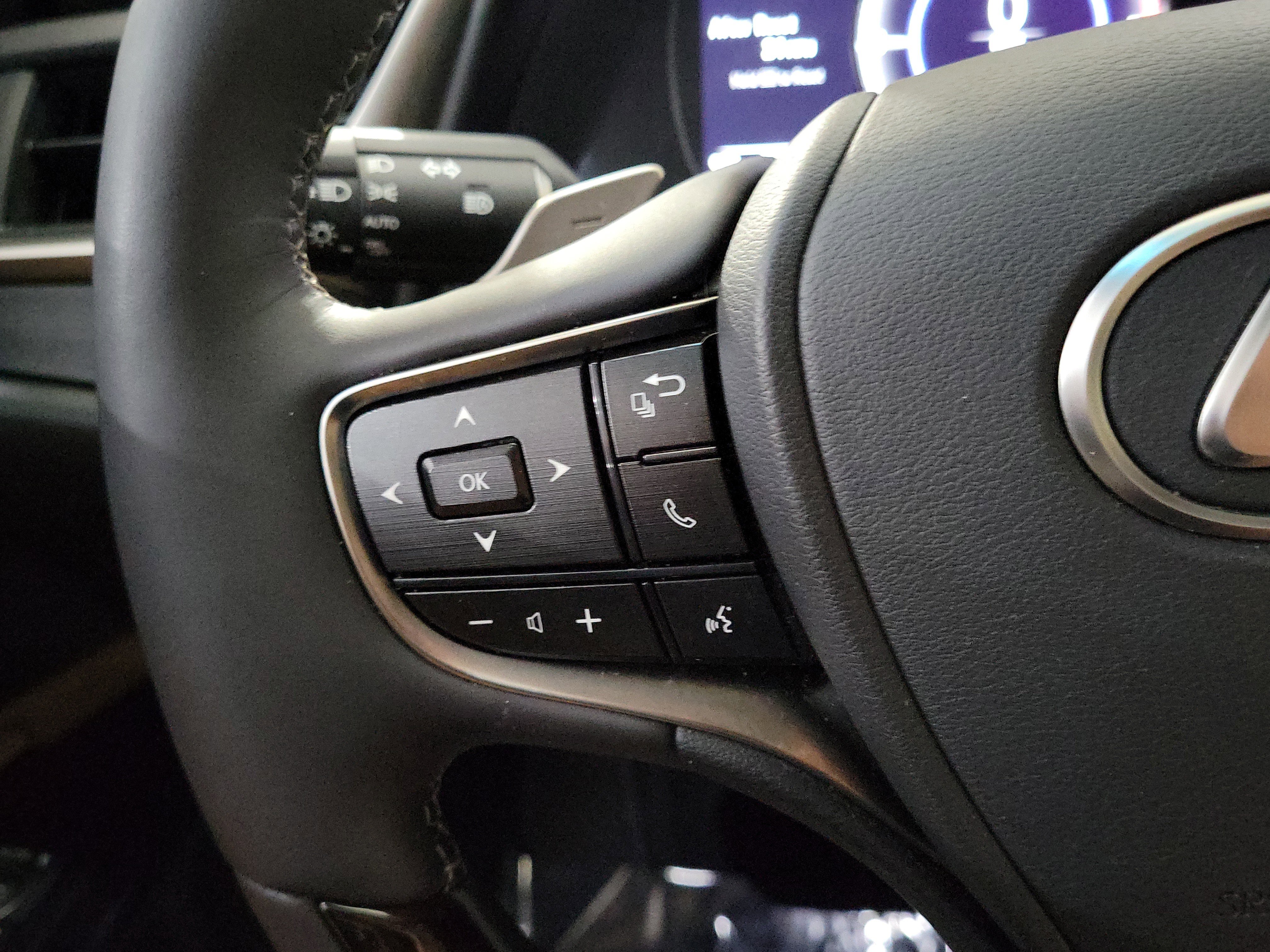 Used 2021 Lexus ES 350 w/ Premium Package image 17