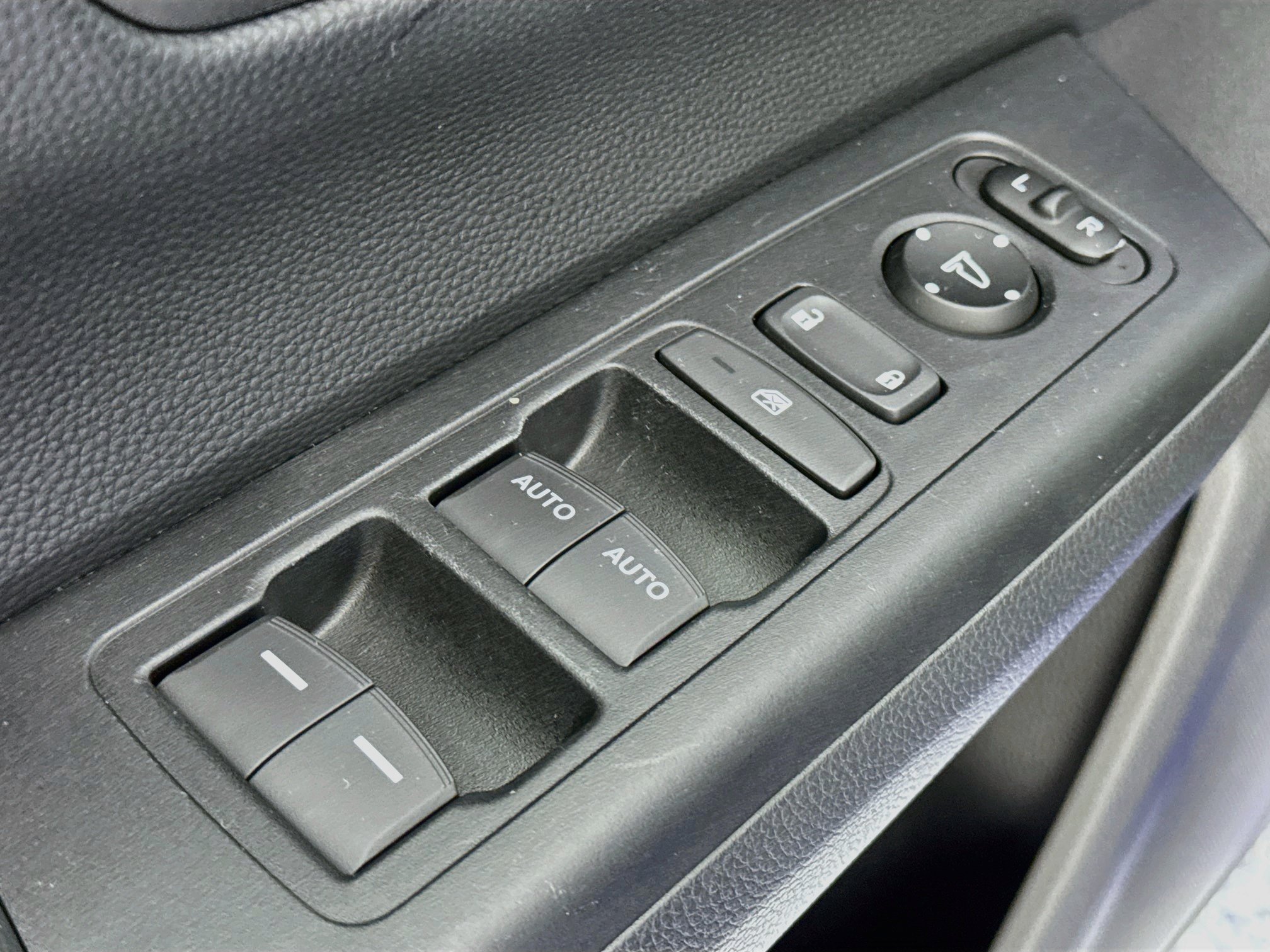Certified 2024 Honda CR-V EX image 17