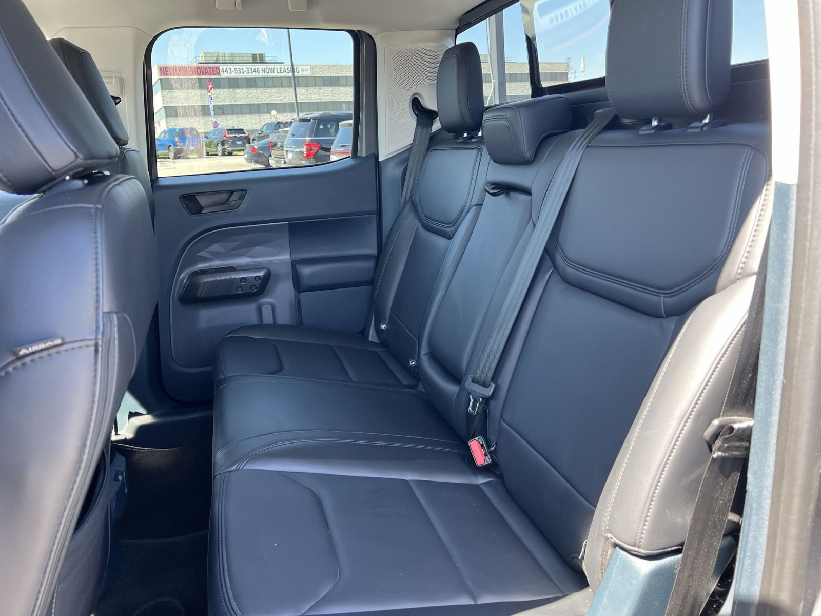 Used 2024 Ford Maverick Lariat w/ Black Appearance Package image 24