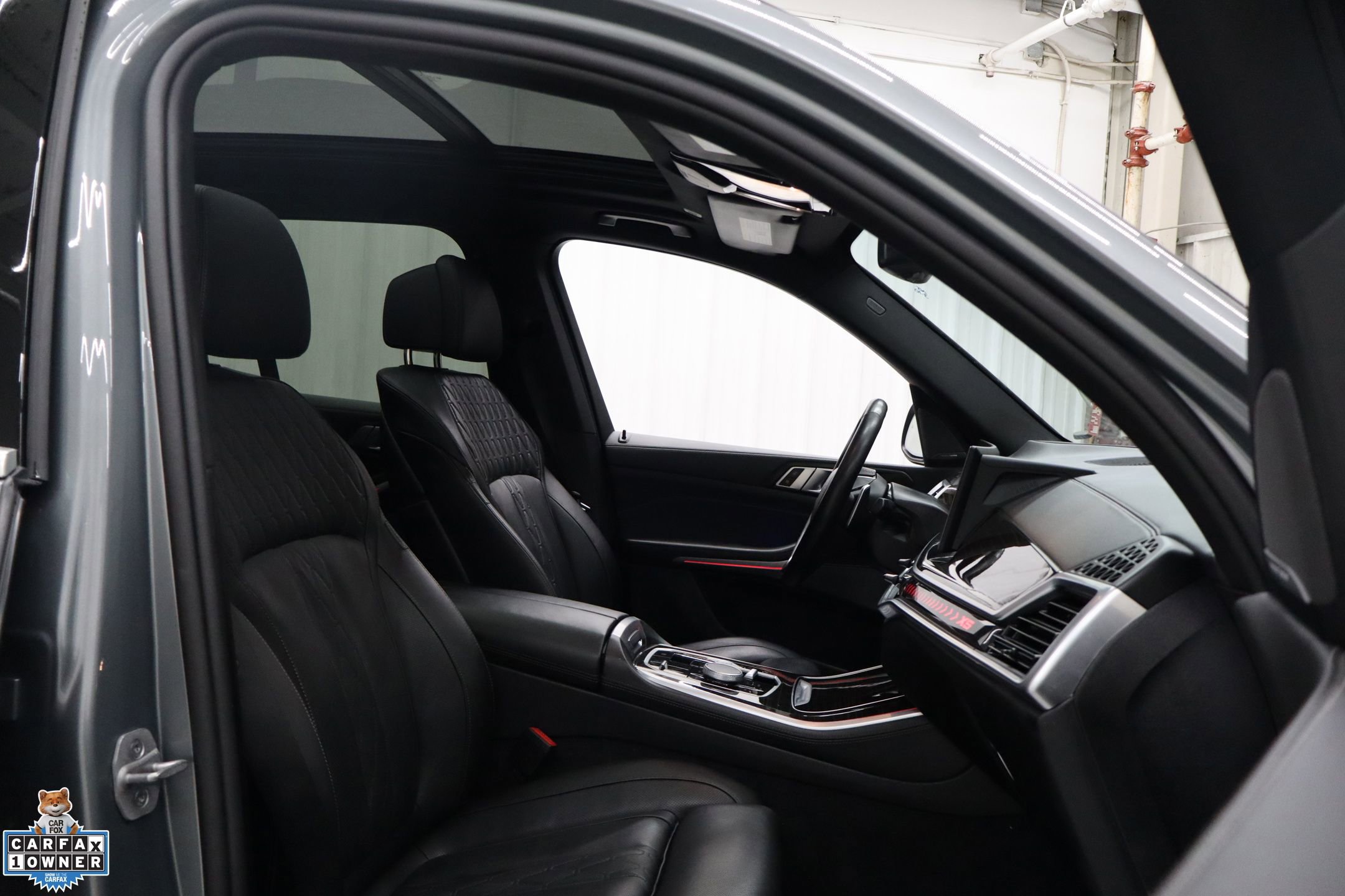 Used 2025 BMW X5 xDrive50e image 35