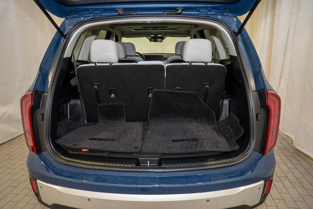 Used 2024 Kia Telluride S w/ S Sunroof Package image 5