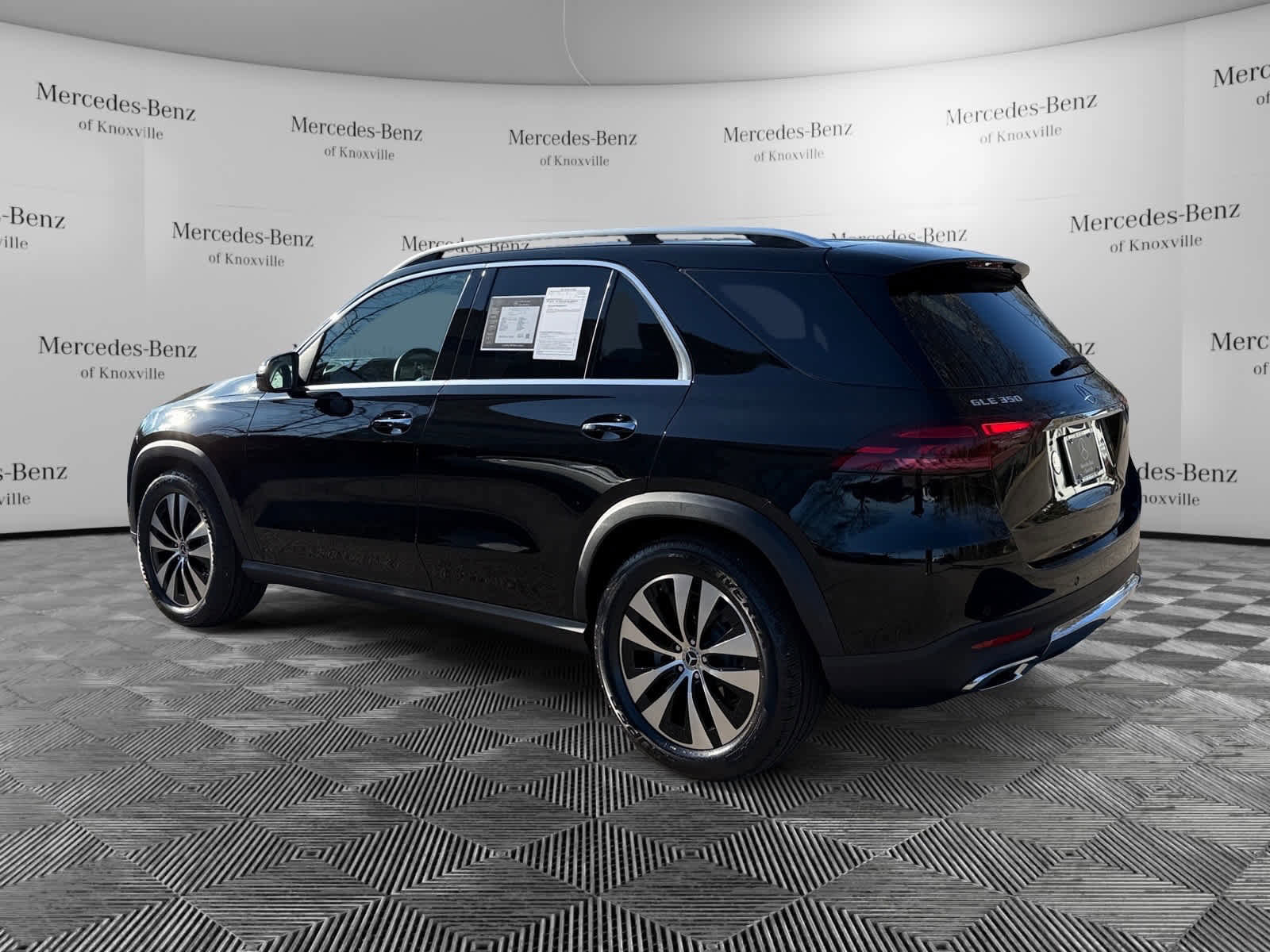 Certified 2025 Mercedes-Benz GLE 350 4MATIC image 3