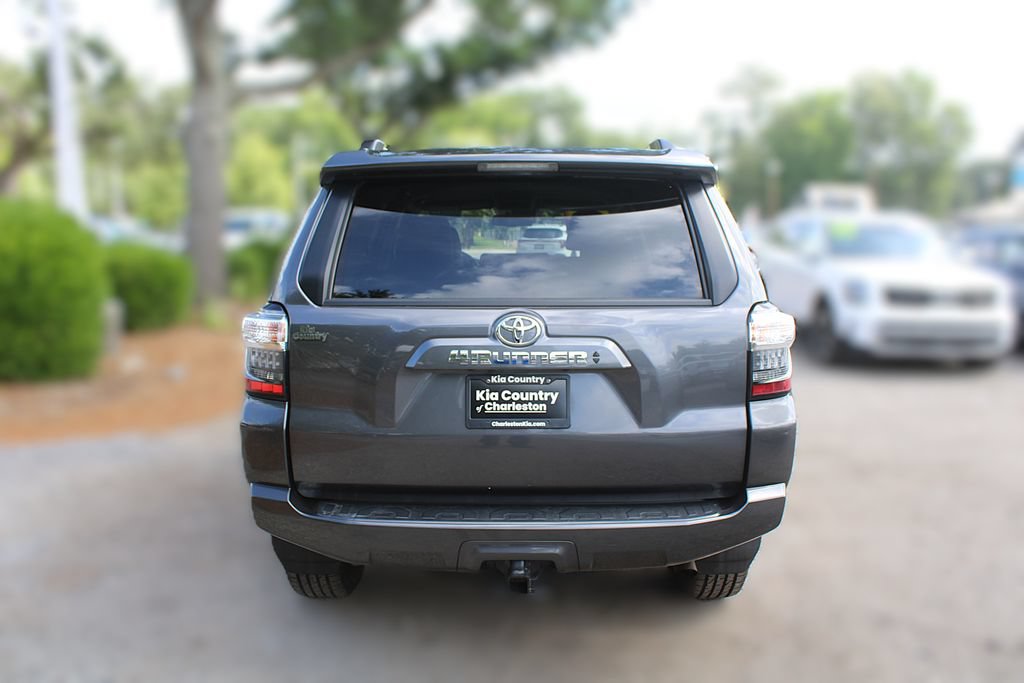 Used 2022 Toyota 4Runner SR5 Premium AWD/4WD image 8