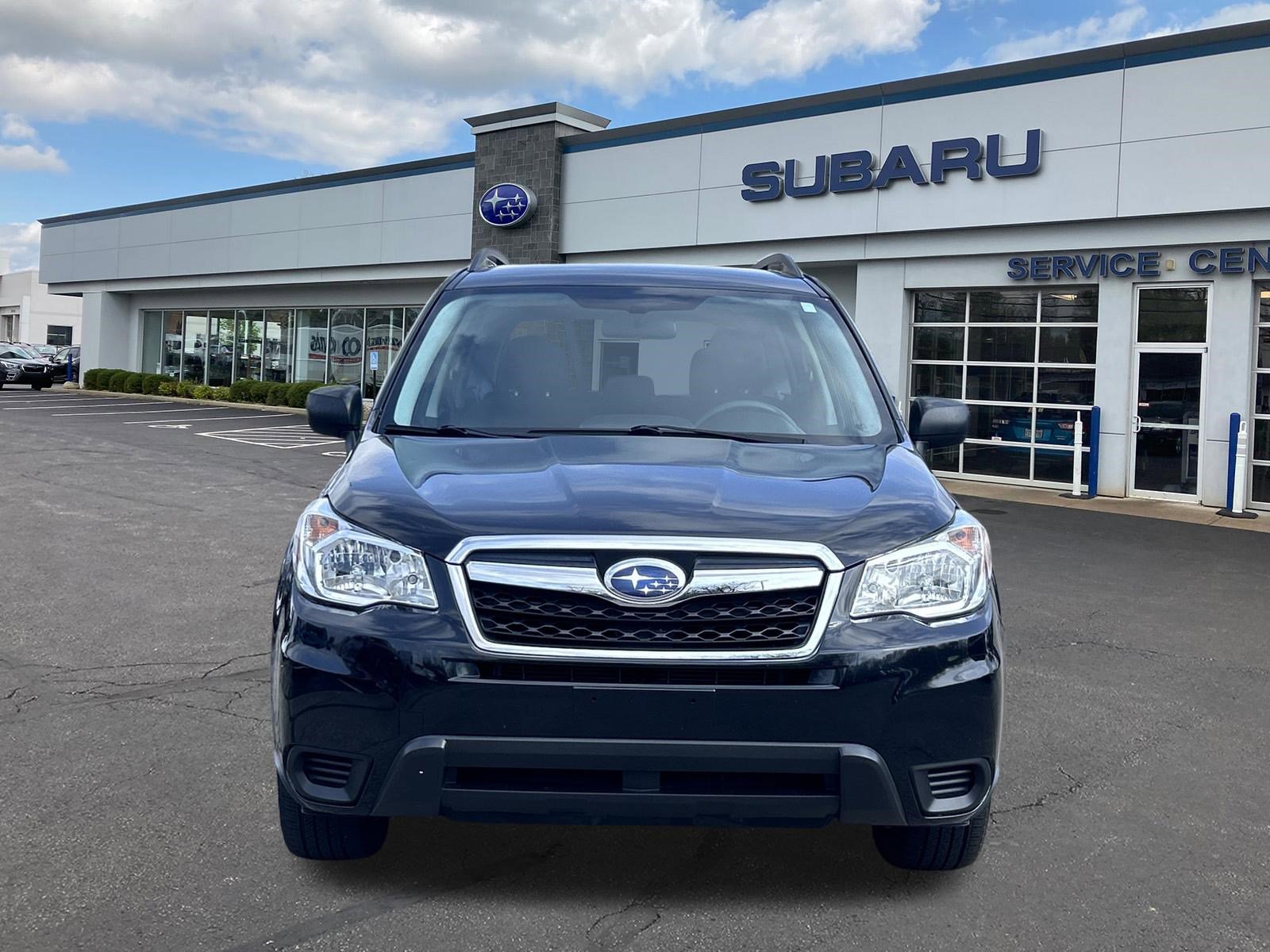 Used 2016 Subaru Forester 2.5i w/ Alloy Wheel Package image 2