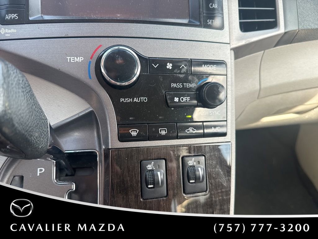 Used 2014 Toyota Venza XLE FWD image 10