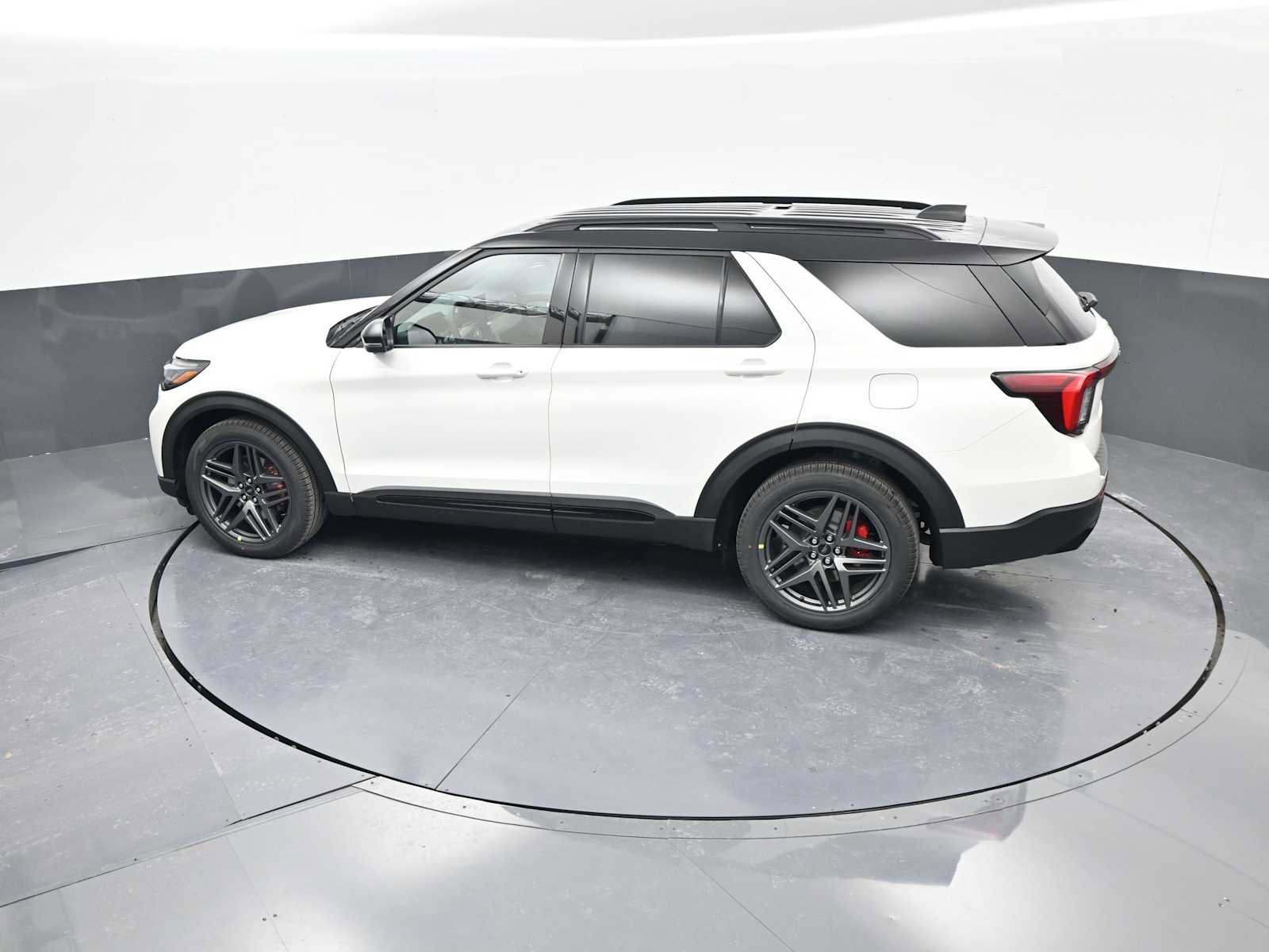 New 2026 Ford Explorer ST image 54