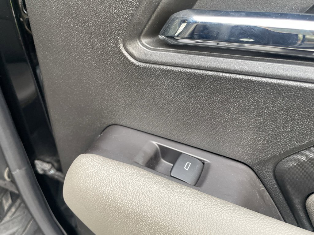 Used 2024 Chevrolet Colorado ZR2 w/ ZR2 Convenience Package III image 54