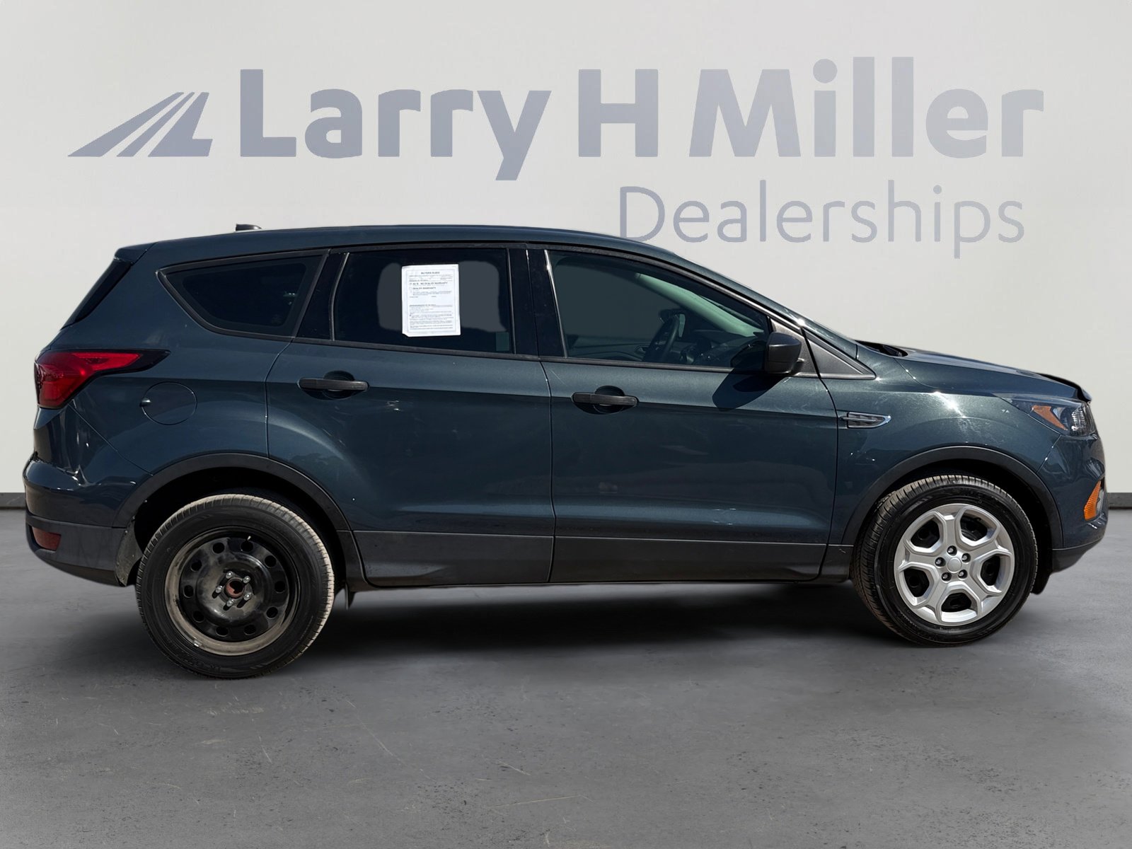Used 2019 Ford Escape S image 6