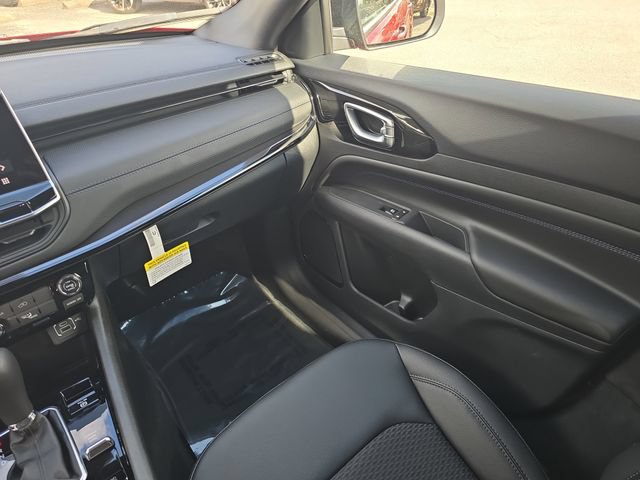 New 2026 Jeep Compass Latitude AWD/4WD image 12