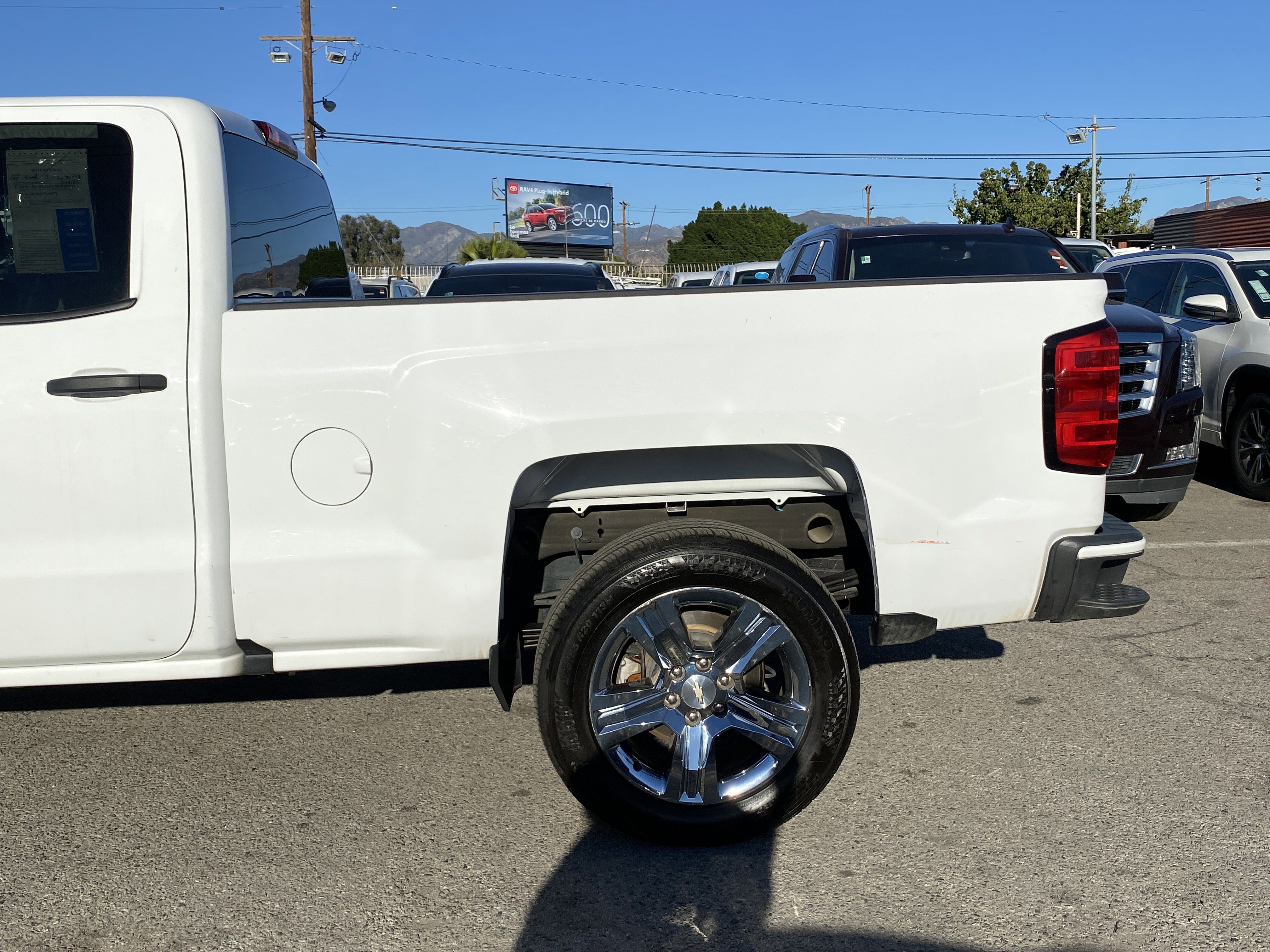 Used 2019 Chevrolet Silverado 1500 Custom w/ Custom Convenience Package image 17