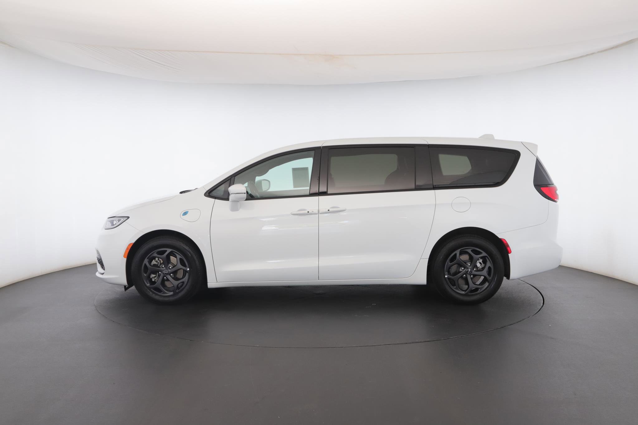 Used 2022 Chrysler Pacifica Touring-L w/ S Appearance Package image 19