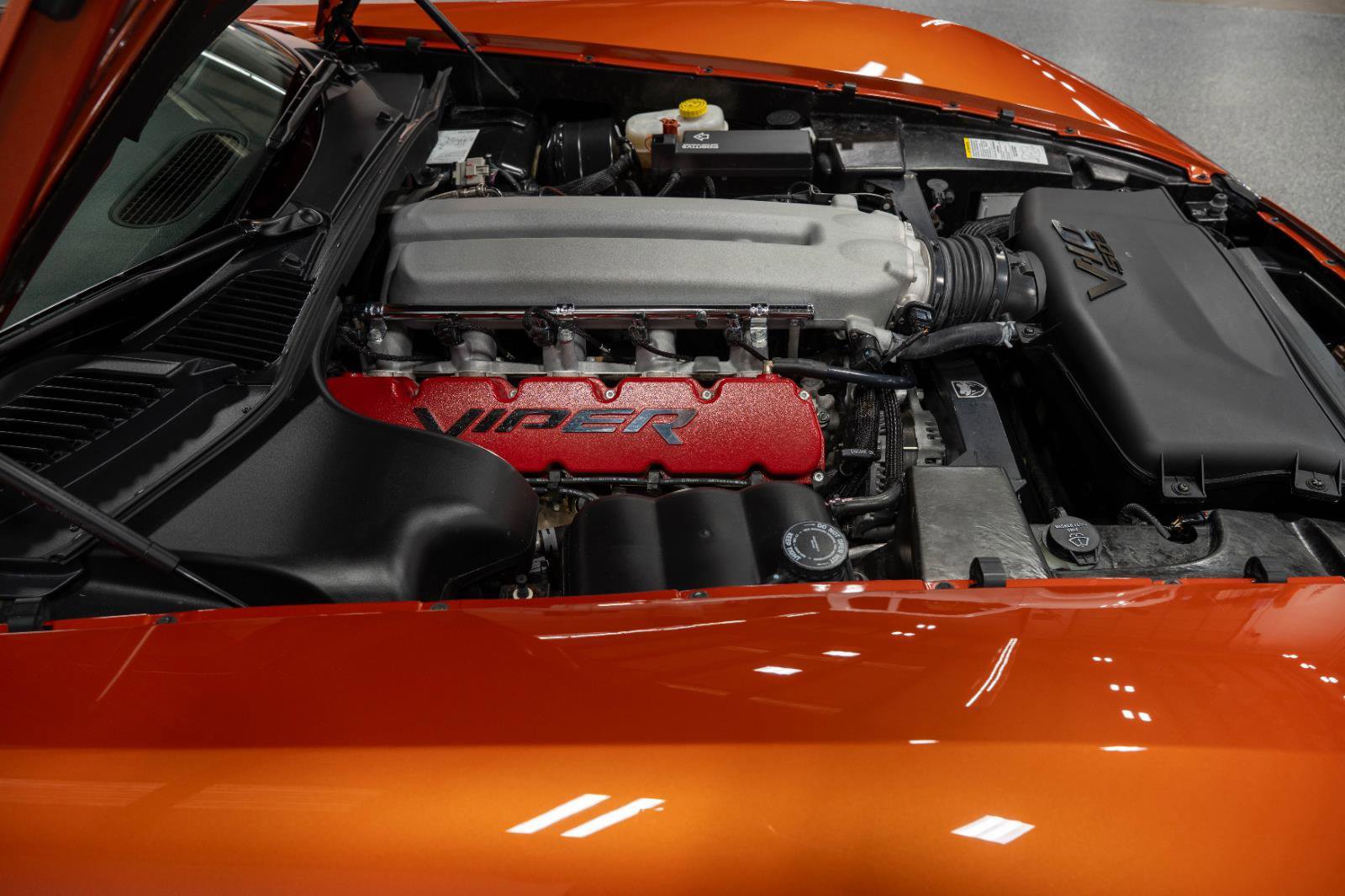 Used 2005 Dodge Viper SRT-10 w/ Copperhead Edition Group RWD image 82