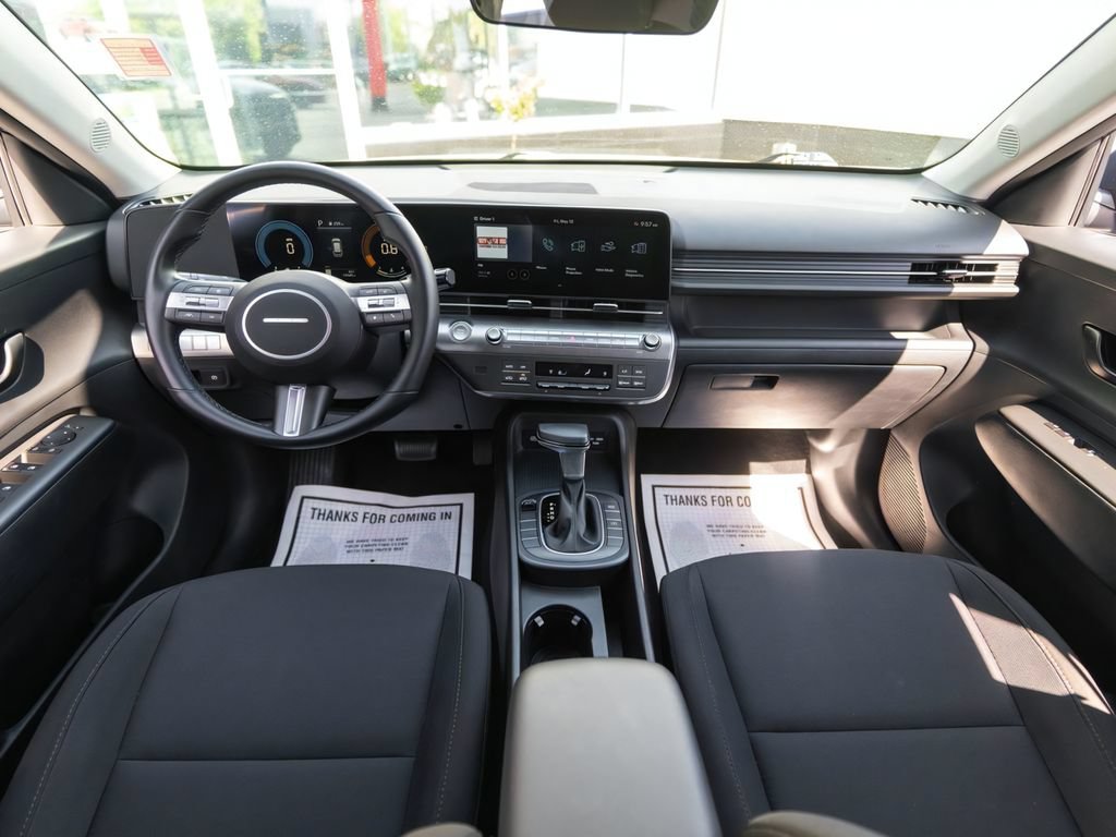 Used 2025 Hyundai Kona SEL FWD image 13