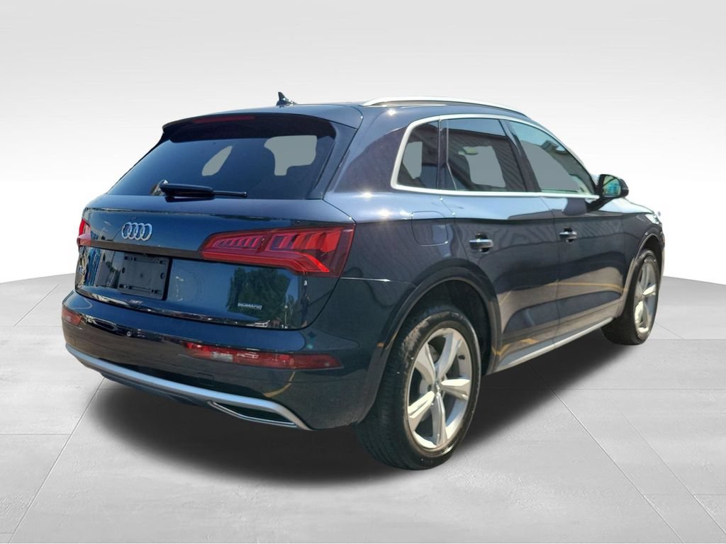 Used 2020 Audi Q5 2.0T Premium w/ Convenience Package AWD/4WD image 4