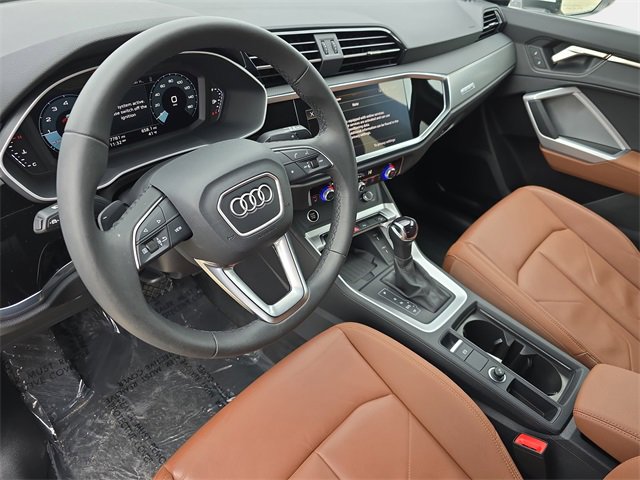 Used 2025 Audi Q3 2.0T Premium w/ Convenience Package image 19