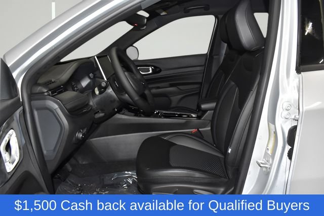 New 2026 Jeep Compass Latitude AWD/4WD image 13