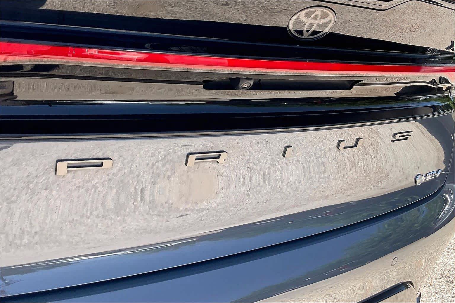 Used 2024 Toyota Prius XLE FWD image 29