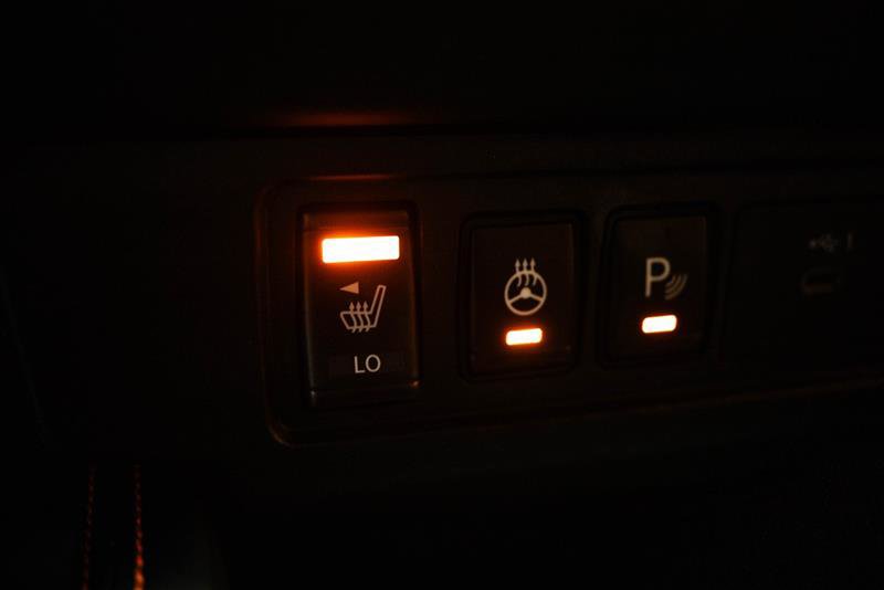 Used 2025 Nissan Frontier PRO-4X w/ Pro Convenience Package AWD/4WD image 23