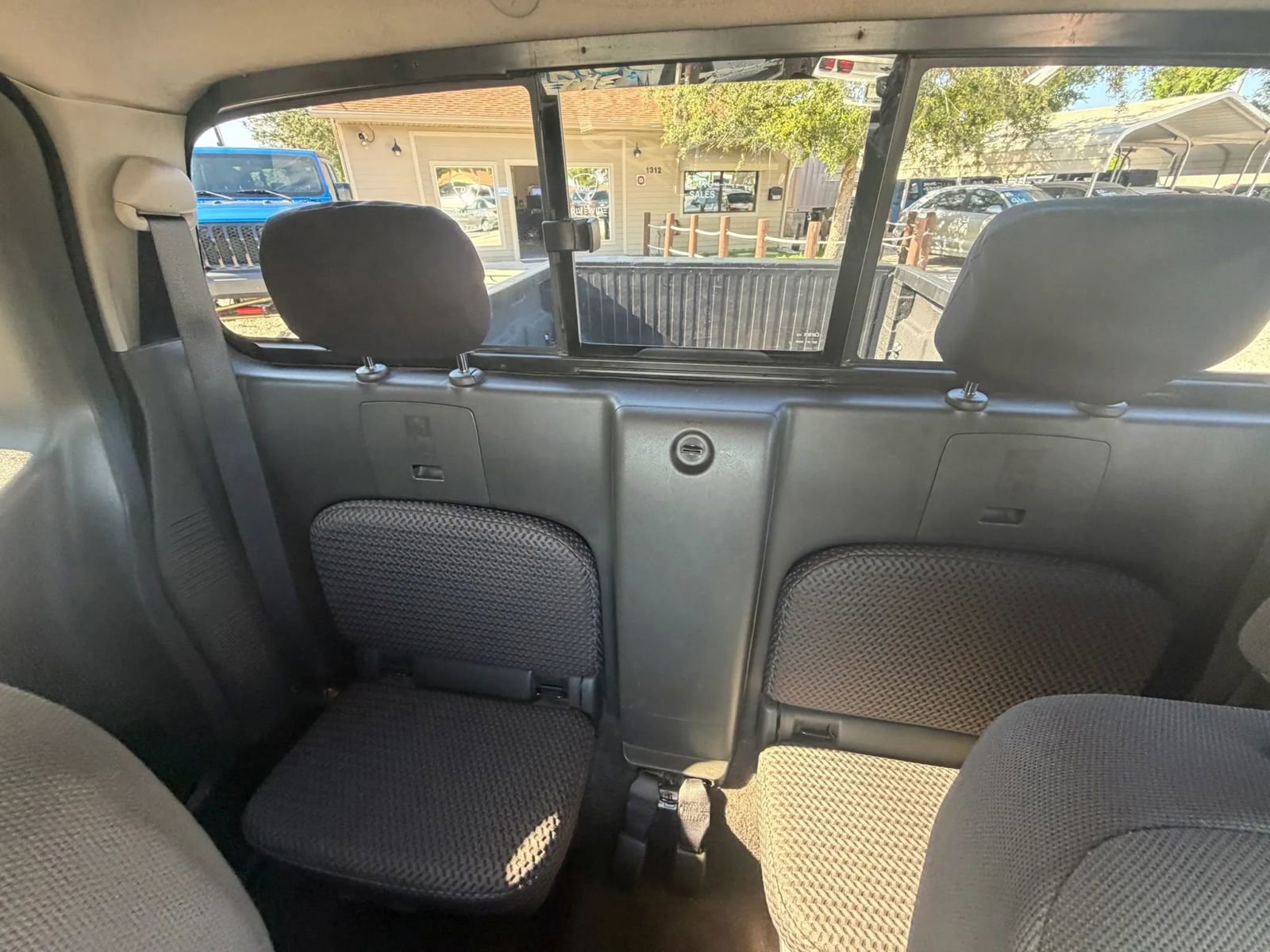 Used 2016 Nissan Frontier SV RWD image 11