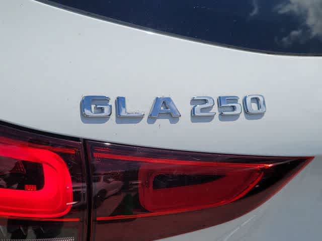 Used 2023 Mercedes-Benz GLA 250 4MATIC image 15