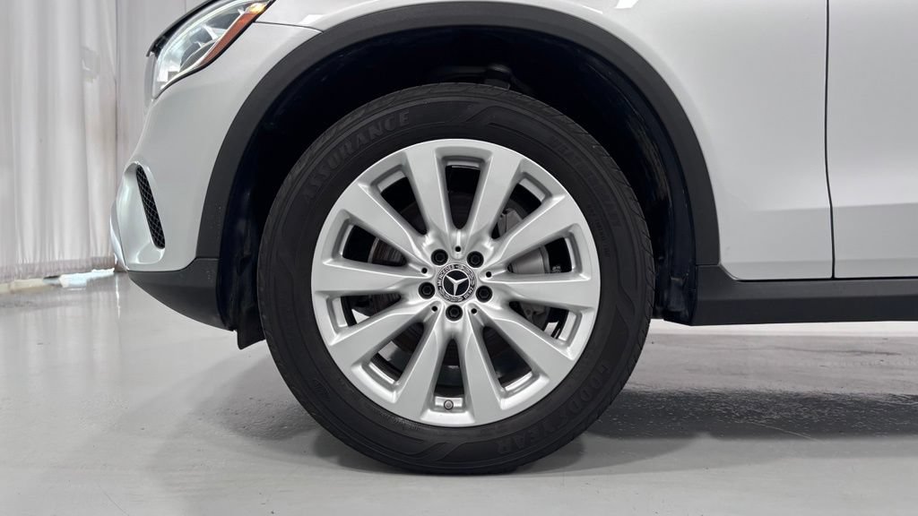 Used 2020 Mercedes-Benz GLC 300 4MATIC image 30