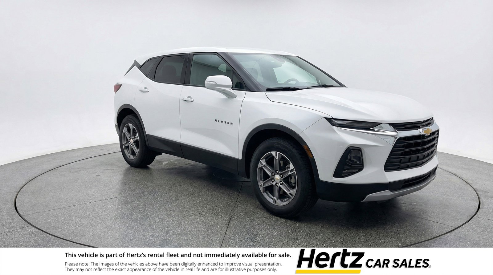 Used 2025 Chevrolet Blazer LT image 1