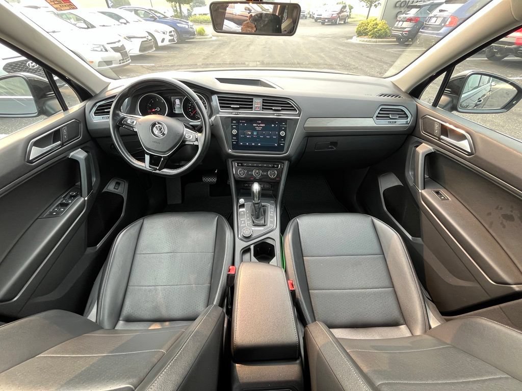 Used 2018 Volkswagen Tiguan SEL AWD/4WD image 13