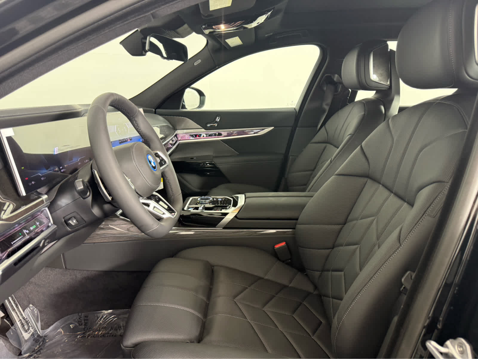 New 2026 BMW i7 xDrive60 AWD/4WD image 9