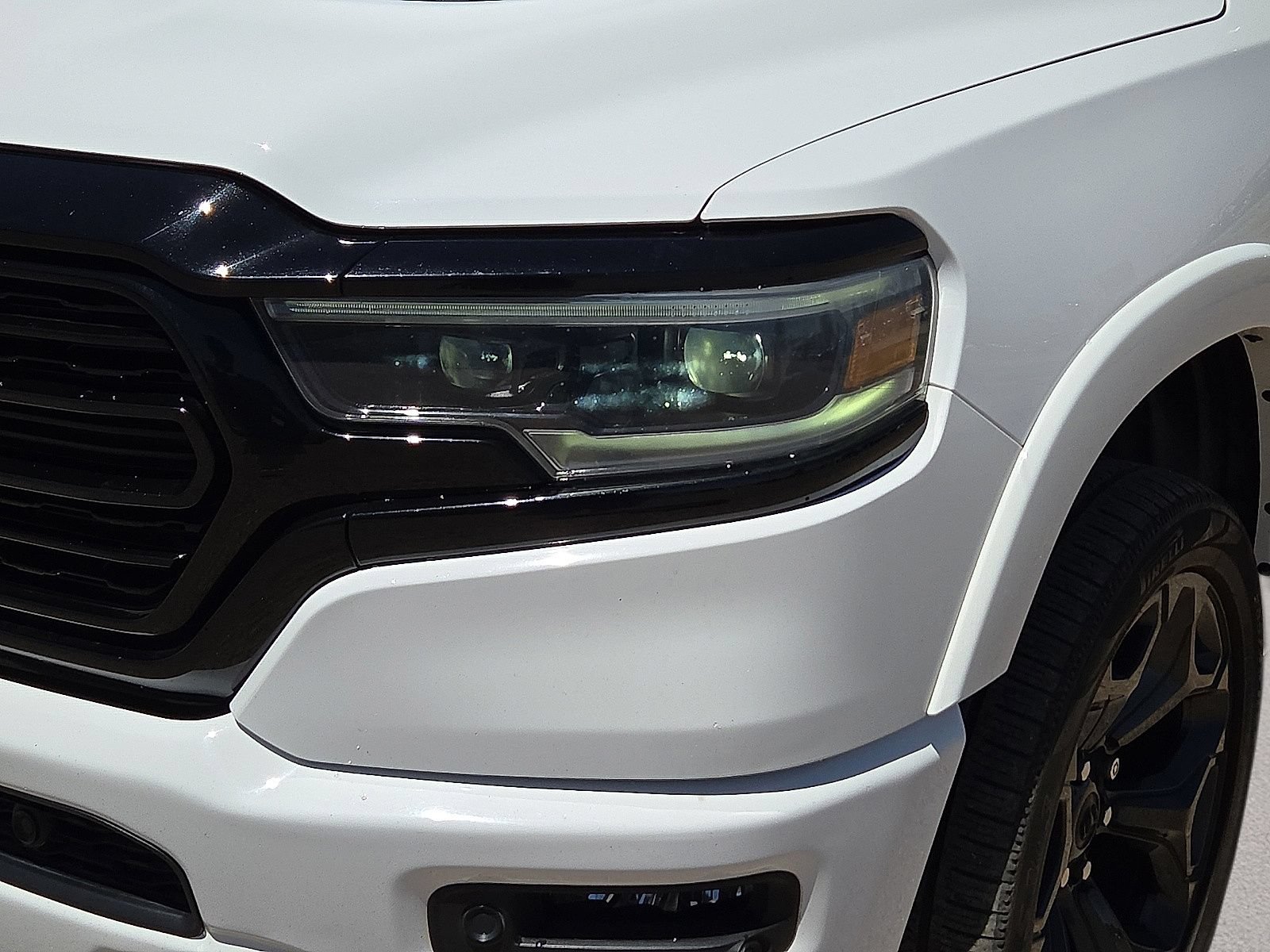 Used 2023 RAM 1500 Limited AWD/4WD image 9