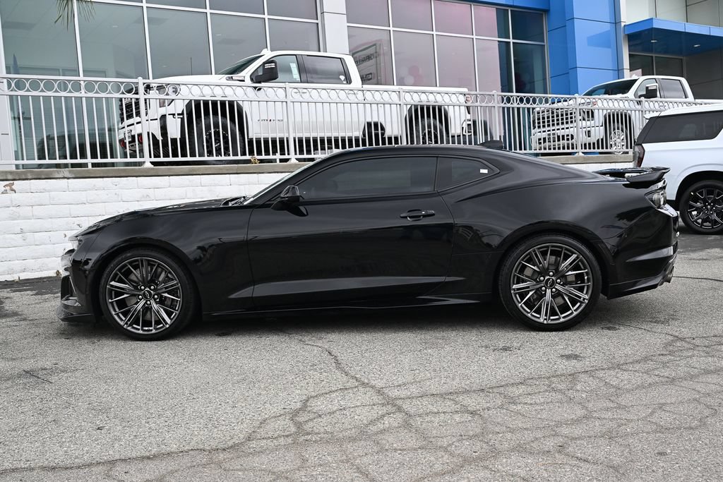 Used 2023 Chevrolet Camaro ZL1 RWD image 8