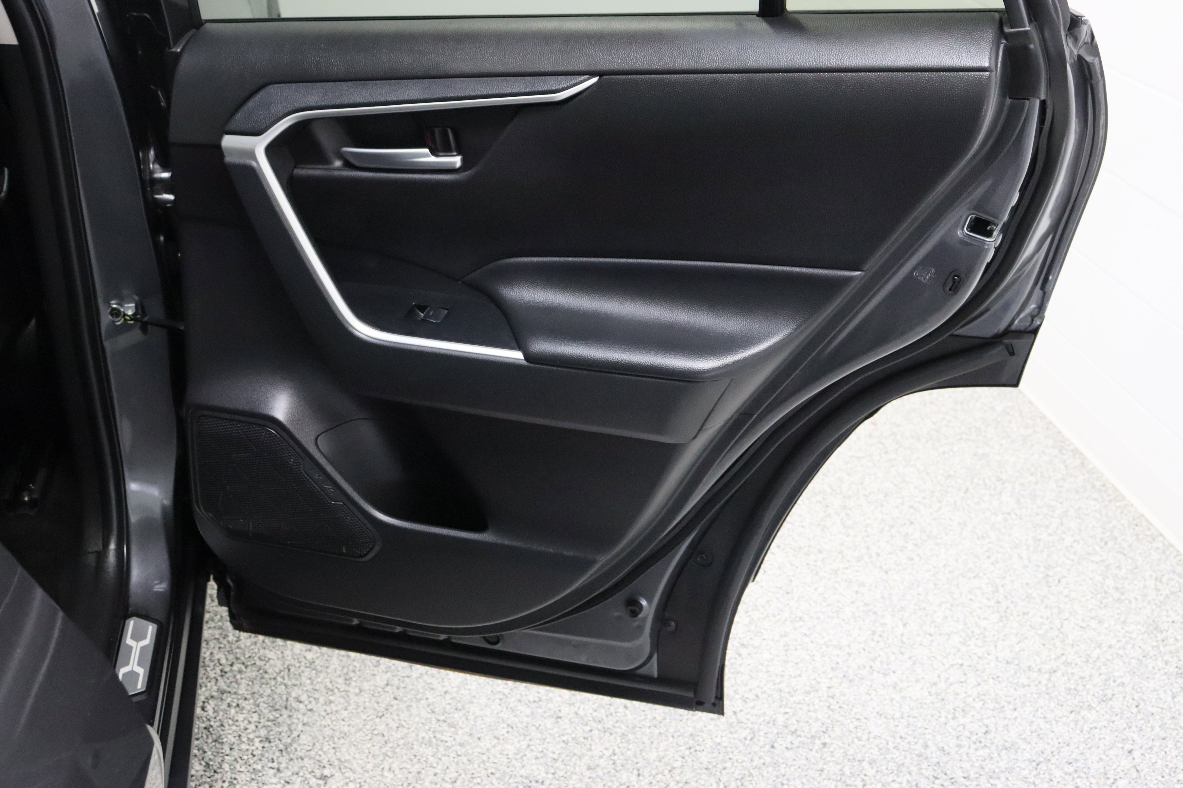 Used 2023 Toyota RAV4 XLE Premium AWD/4WD image 35