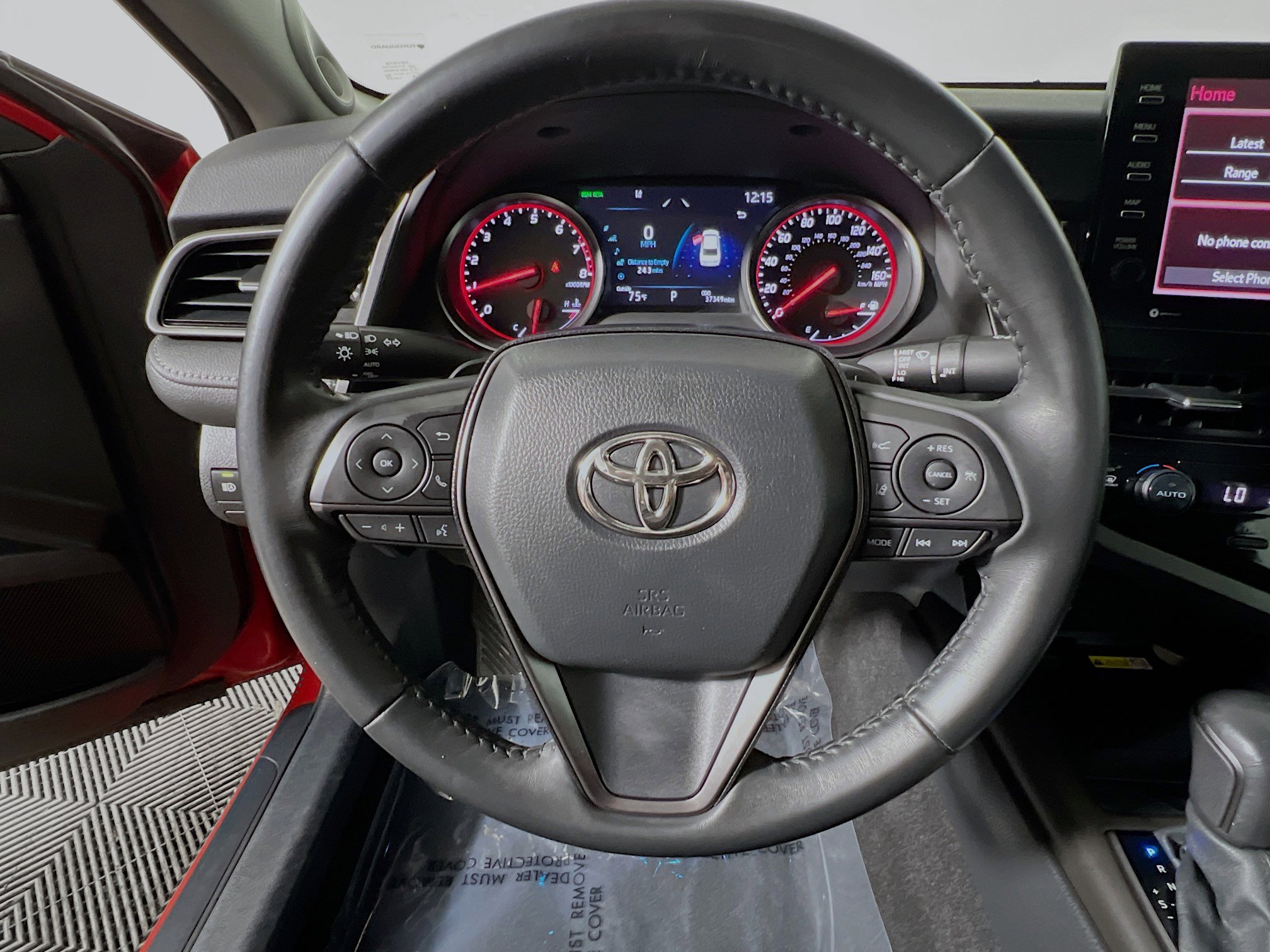 Used 2022 Toyota Camry XSE image 18