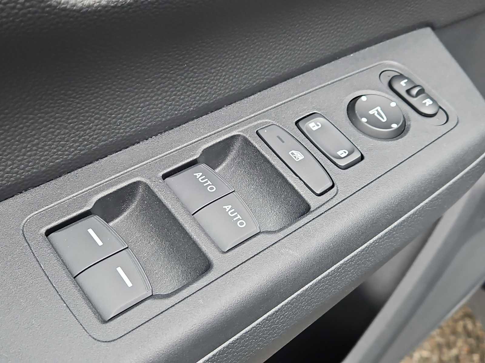 Certified 2023 Honda CR-V EX image 18