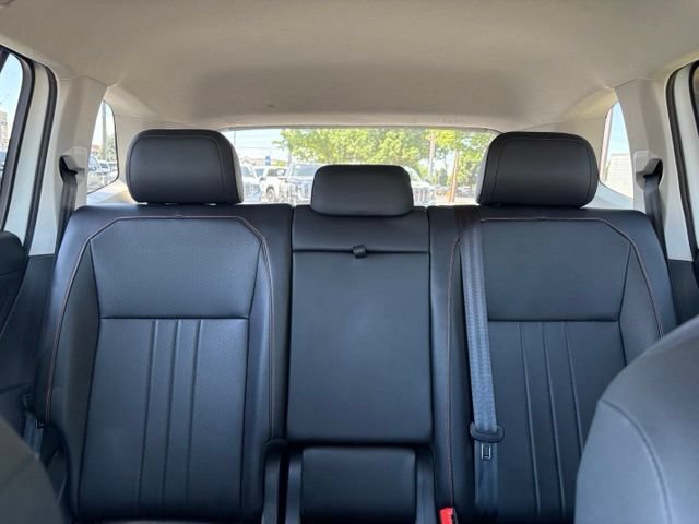 Used 2024 Volkswagen Tiguan SE AWD/4WD image 14