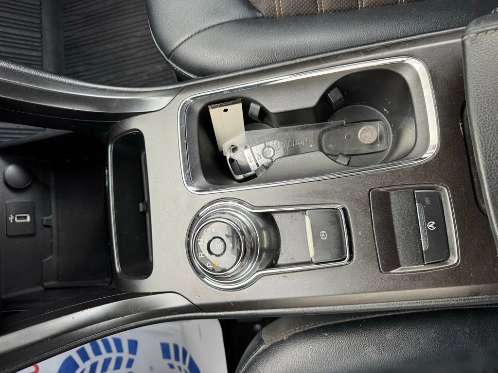 Used 2018 Ford Fusion SE w/ Equipment Group 201A FWD image 22