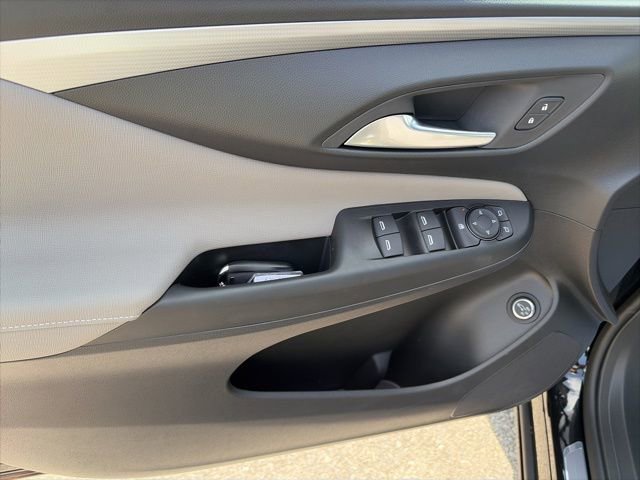 New 2026 Buick Envista Avenir image 17