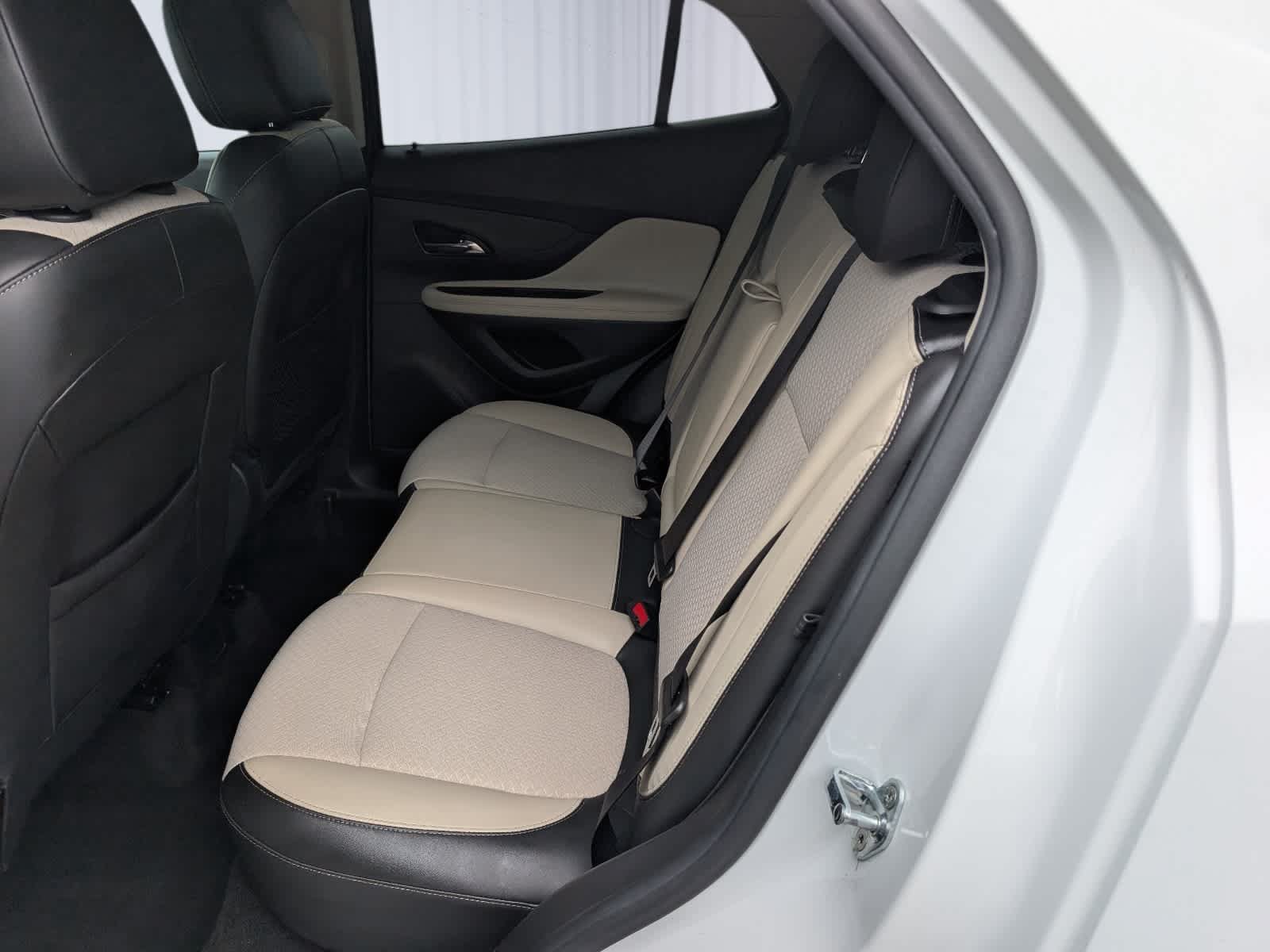 Used 2020 Buick Encore Preferred AWD/4WD image 13