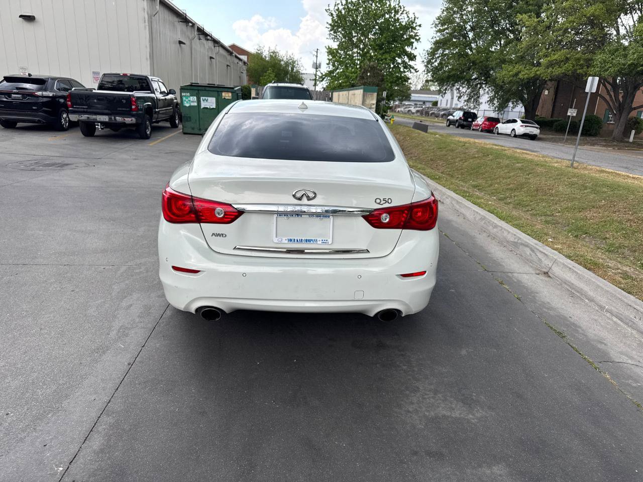 Used 2015 INFINITI Q50 Premium w/ Deluxe Touring Package AWD/4WD image 10
