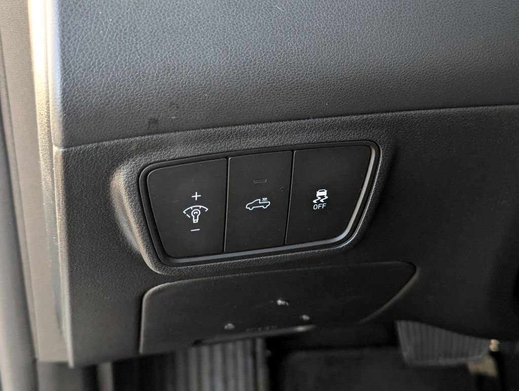 Used 2022 Hyundai Santa Cruz Limited image 24