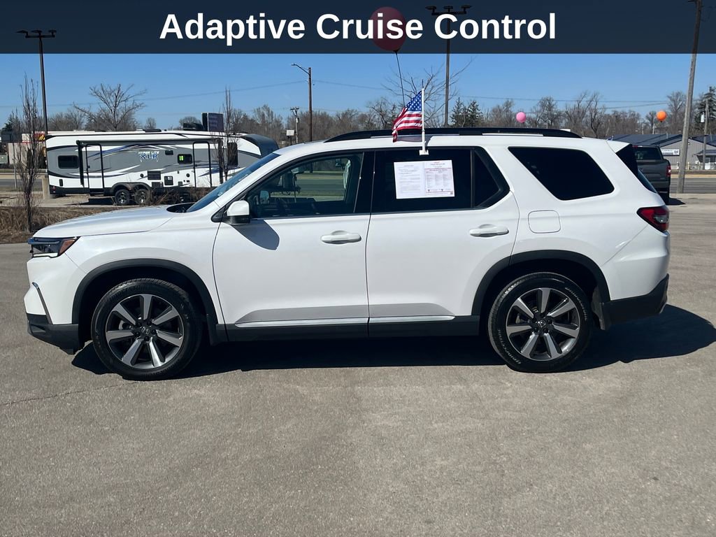 Used 2023 Honda Pilot Touring image 2