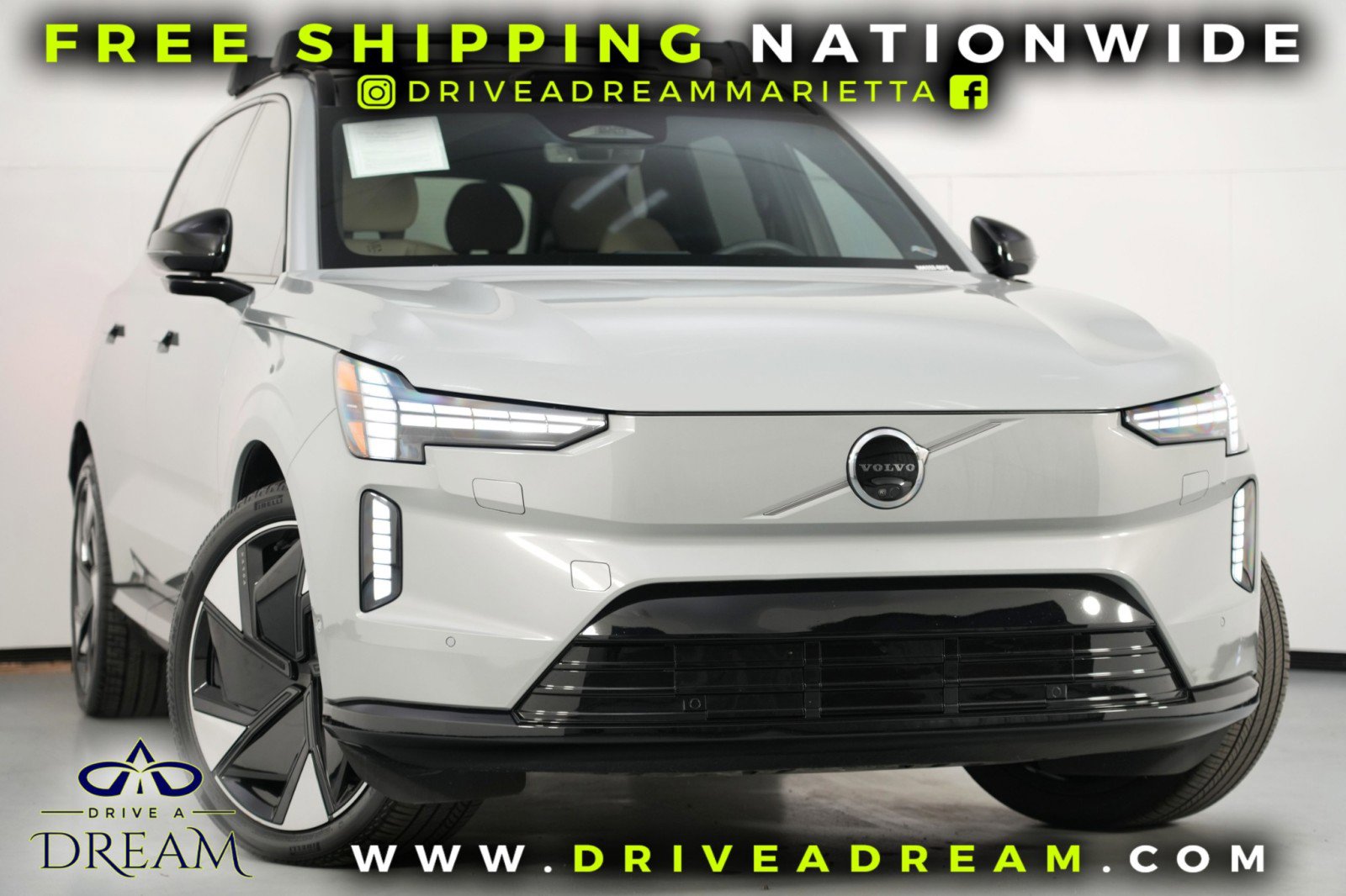 Used 2025 Volvo EX90 Ultra image 2