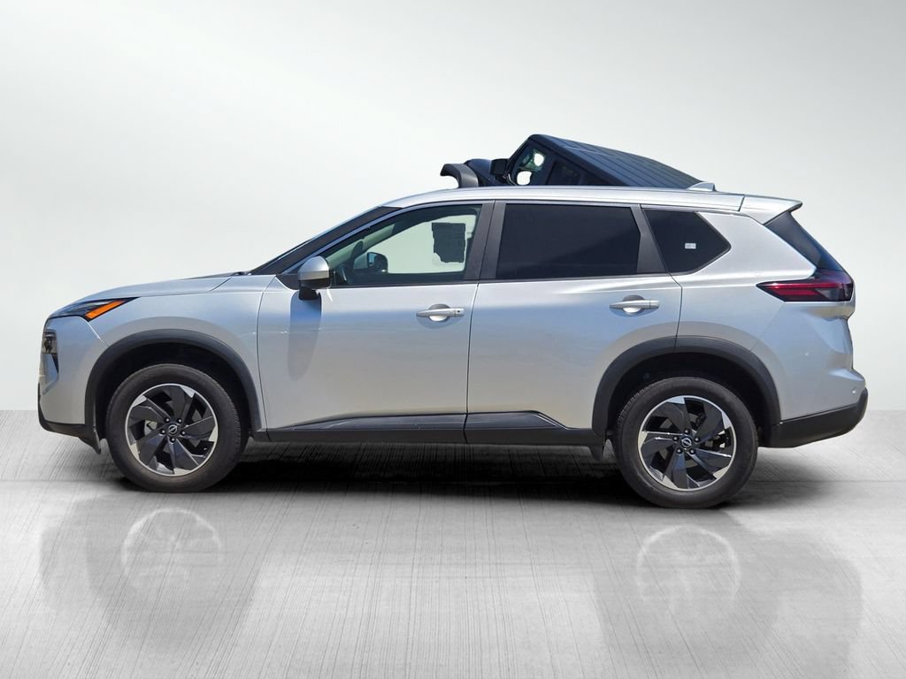 Used 2024 Nissan Rogue SV FWD image 7