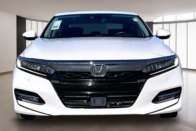 Used 2020 Honda Accord Touring image 2