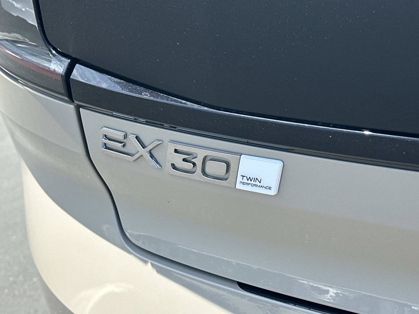 New 2026 Volvo EX30 Cross Country Ultra AWD/4WD image 22
