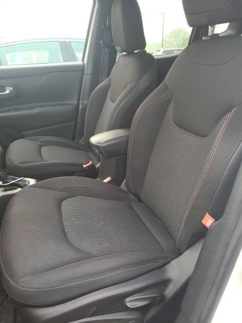 Used 2016 Jeep Renegade 75th Anniversary AWD/4WD image 17