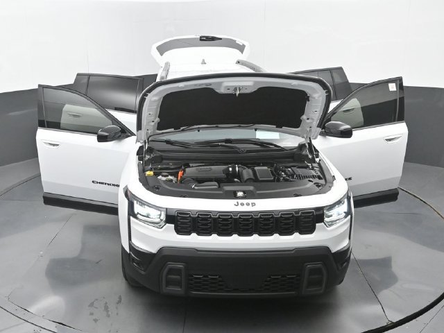Used 2026 Jeep Cherokee Limited AWD/4WD image 34