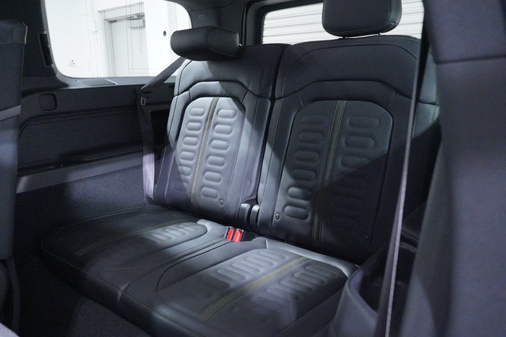 Used 2026 Rivian R1S Adventure Dual AWD/4WD image 21